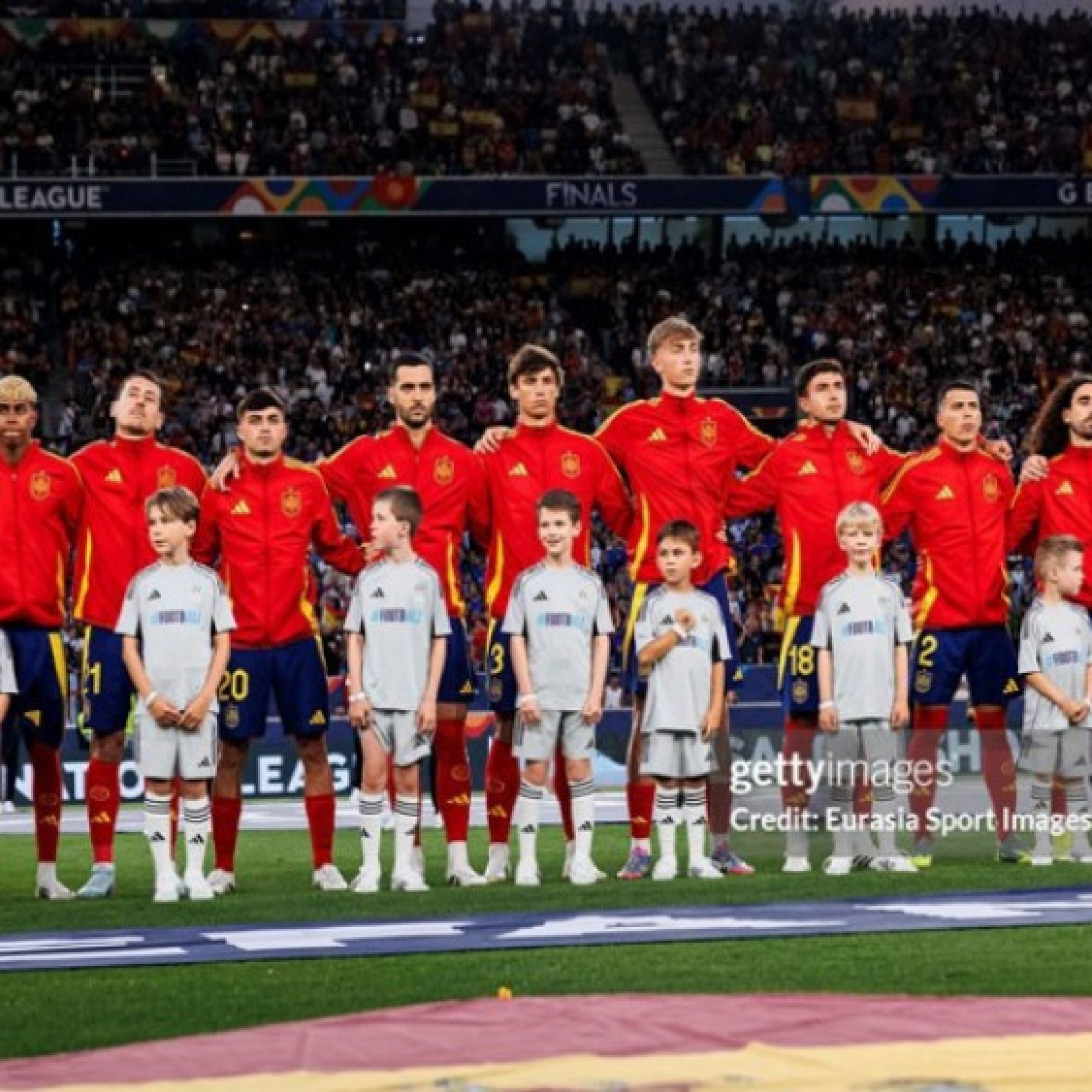  - Tây Ban Nha lộ điểm yếu hàng thủ, dè chừng khi đấu Ronaldo & Bồ Đào Nha