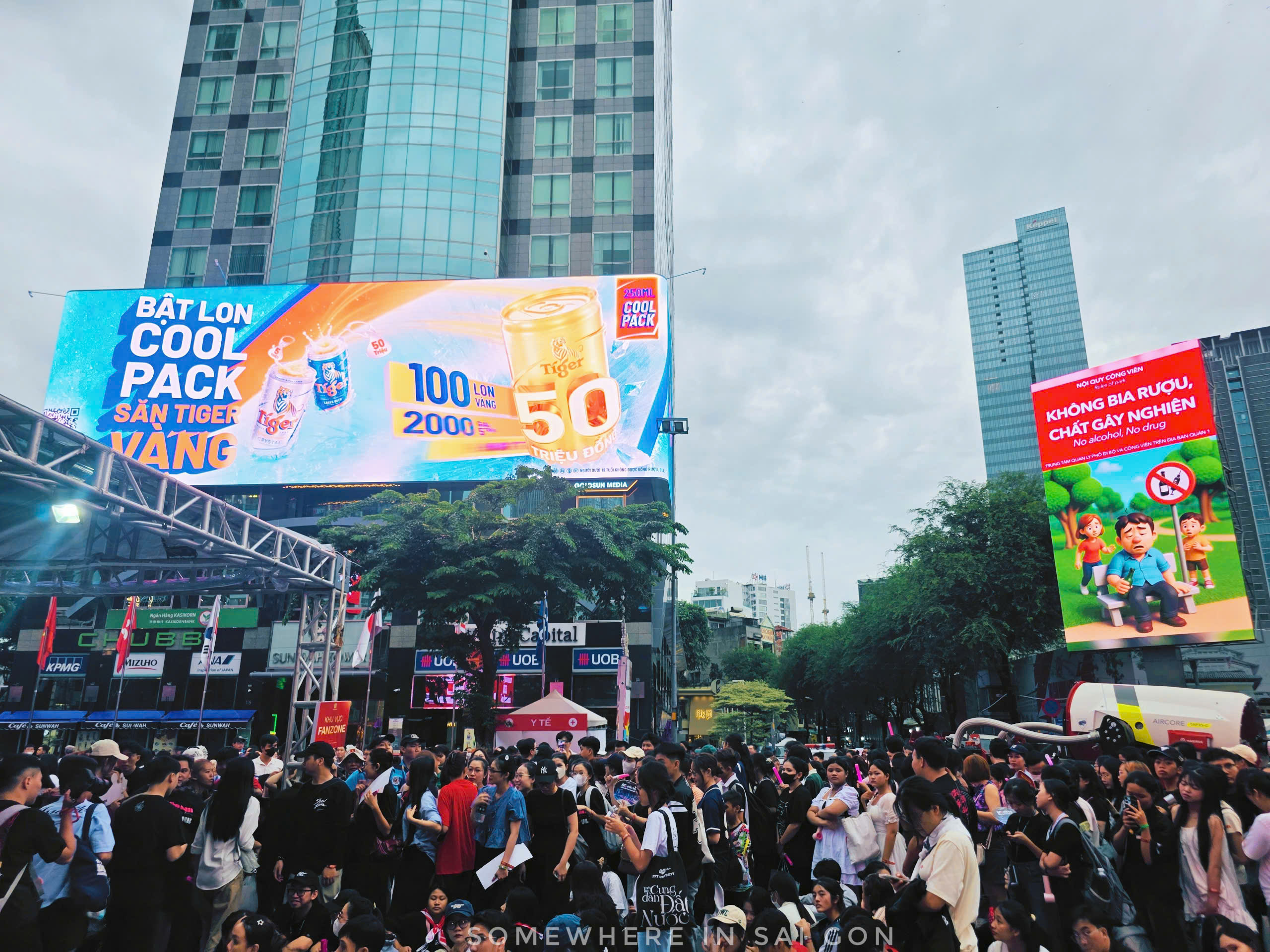xep hang dai de chay het minh cung gala vinh quang cong an nhan dan viet nam - 16