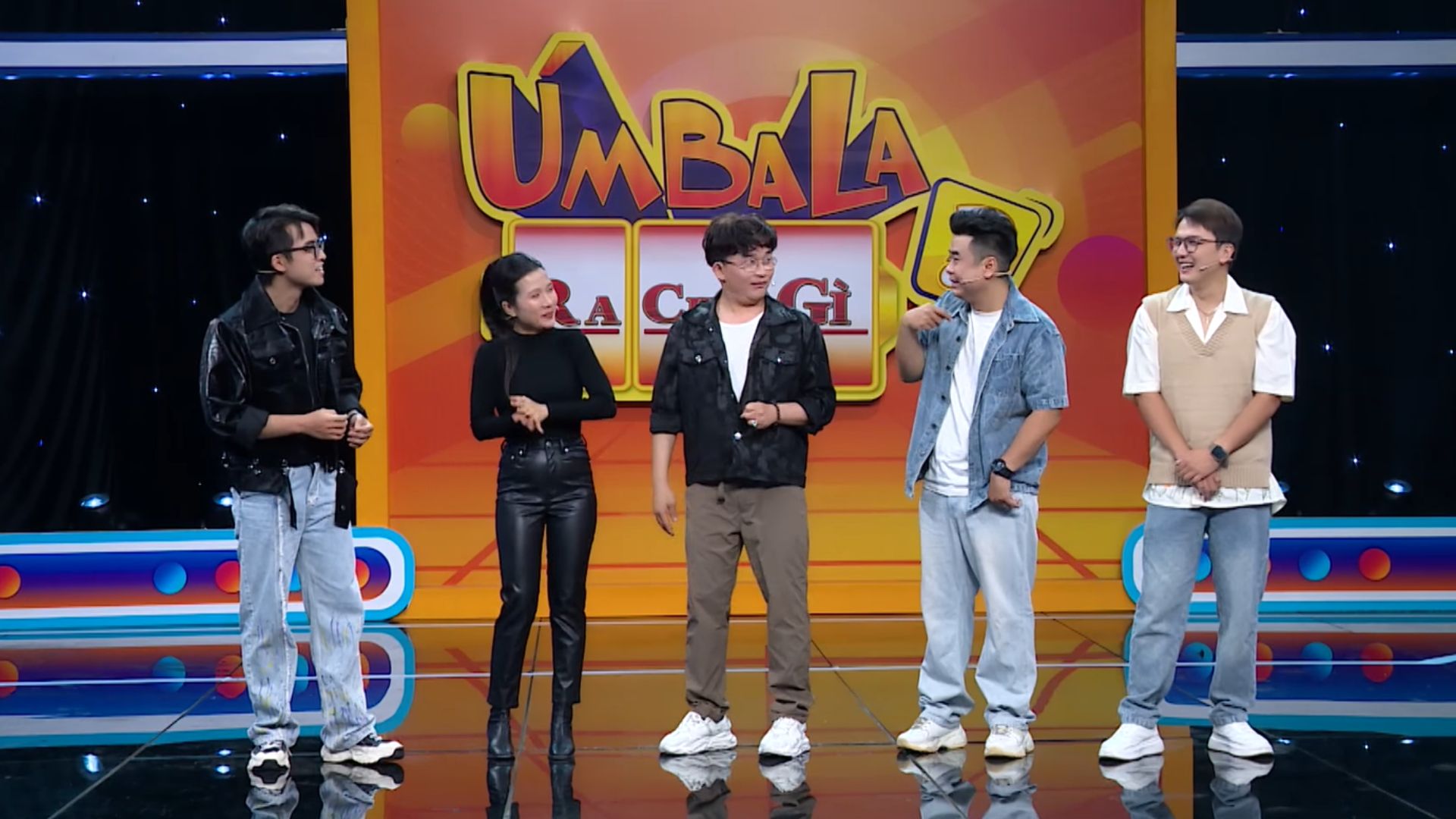 Úm Ba La Ra Chữ Gì?: MC Đại Nghĩa phản đối màn giới thiệu của một nam diễn viên hơn 10 năm làm nghề - 1