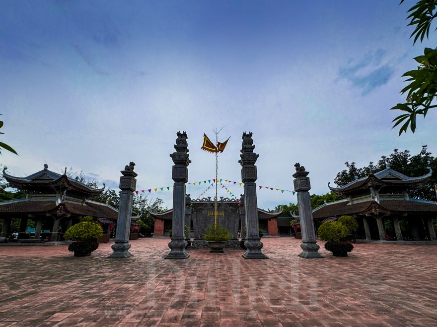 Chốn linh thiêng giao hòa đất trời - 7
