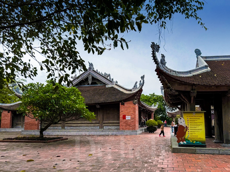 Chốn linh thiêng giao hòa đất trời - 10