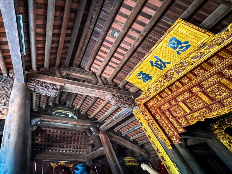 Chốn linh thiêng giao hòa đất trời - 13