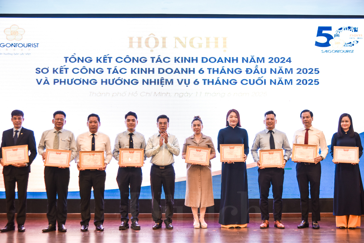TP.HCM kỳ vọng Saigontourist Group dẫn dắt xu thế phát triển du lịch bền vững - 7