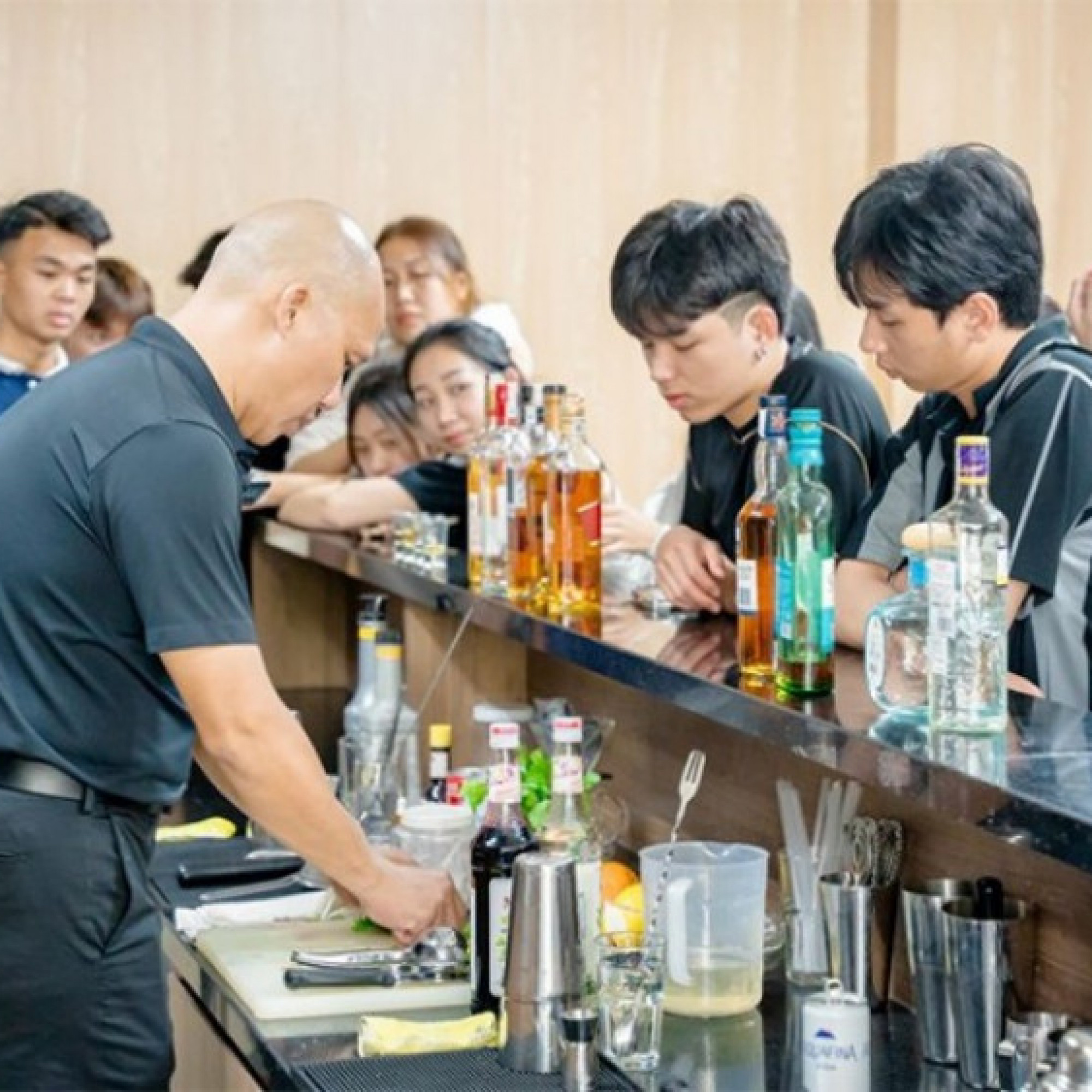 Hàng trăm sinh viên ngành du lịch được nâng cao kỹ năng