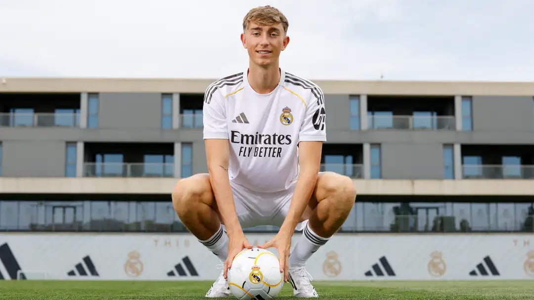 Chấm điểm chuyển nhượng hè: Man City có 3 sao "hạng A", Real Madrid mua 2 hậu vệ đẳng cấp - 3