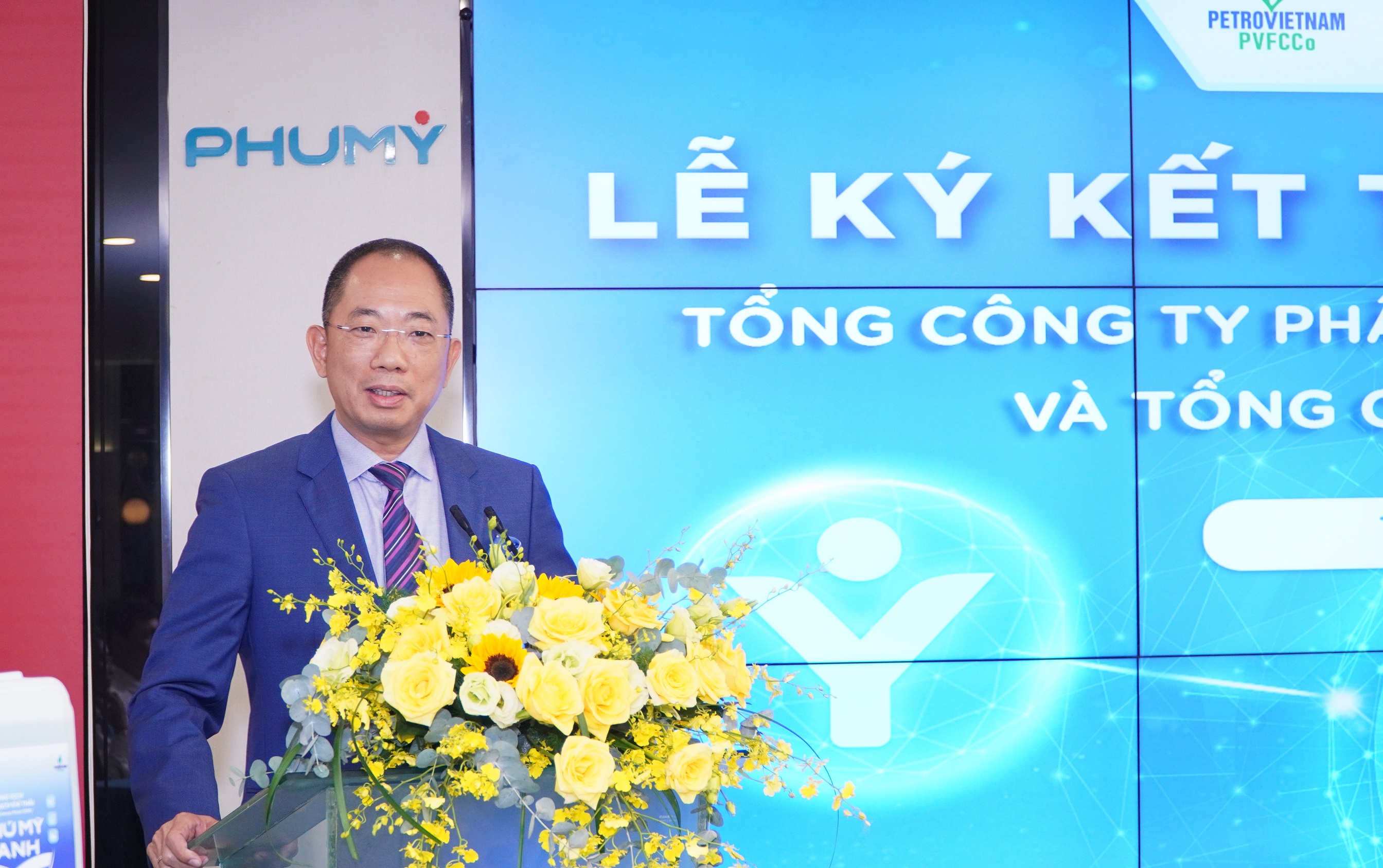 PVFCCo - Phú Mỹ và PVOIL ký kết thỏa thuận hợp tác trong lĩnh vực dịch vụ, thương mại và hóa chất - 4