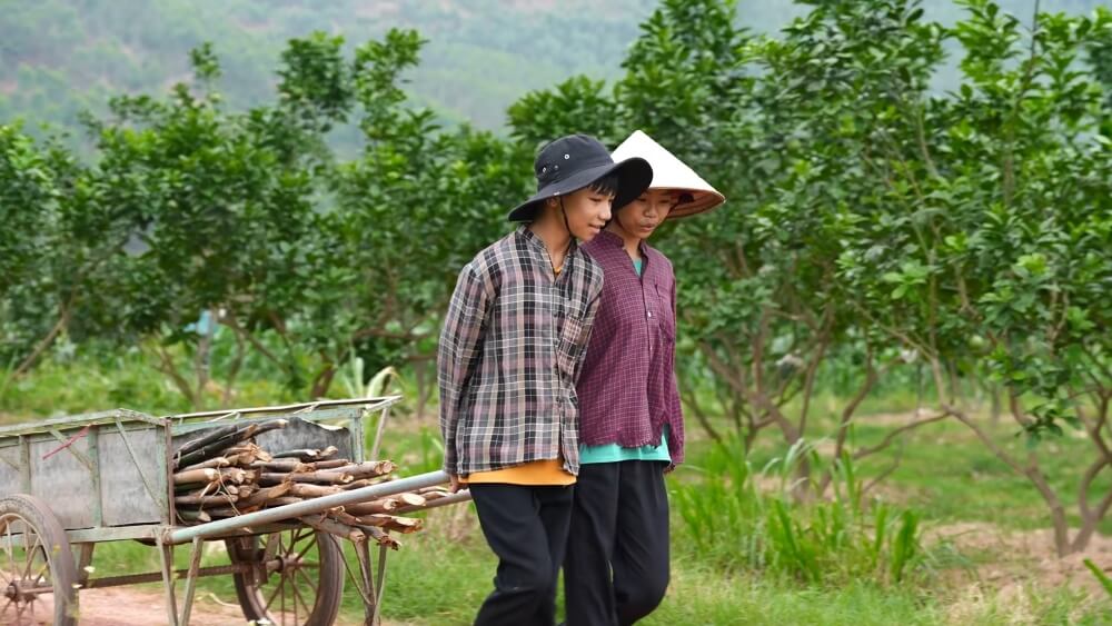 Diễn viên Trương Minh Cường tiết lộ tuổi thơ mồ côi, cùng mẹ gồng gánh gia đình từ sớm - 4