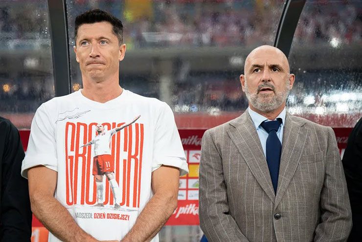Tin mới nhất bóng đá tối 12/6: HLV trưởng ĐT Ba Lan từ chức sau xung đột với Lewandowski - 1