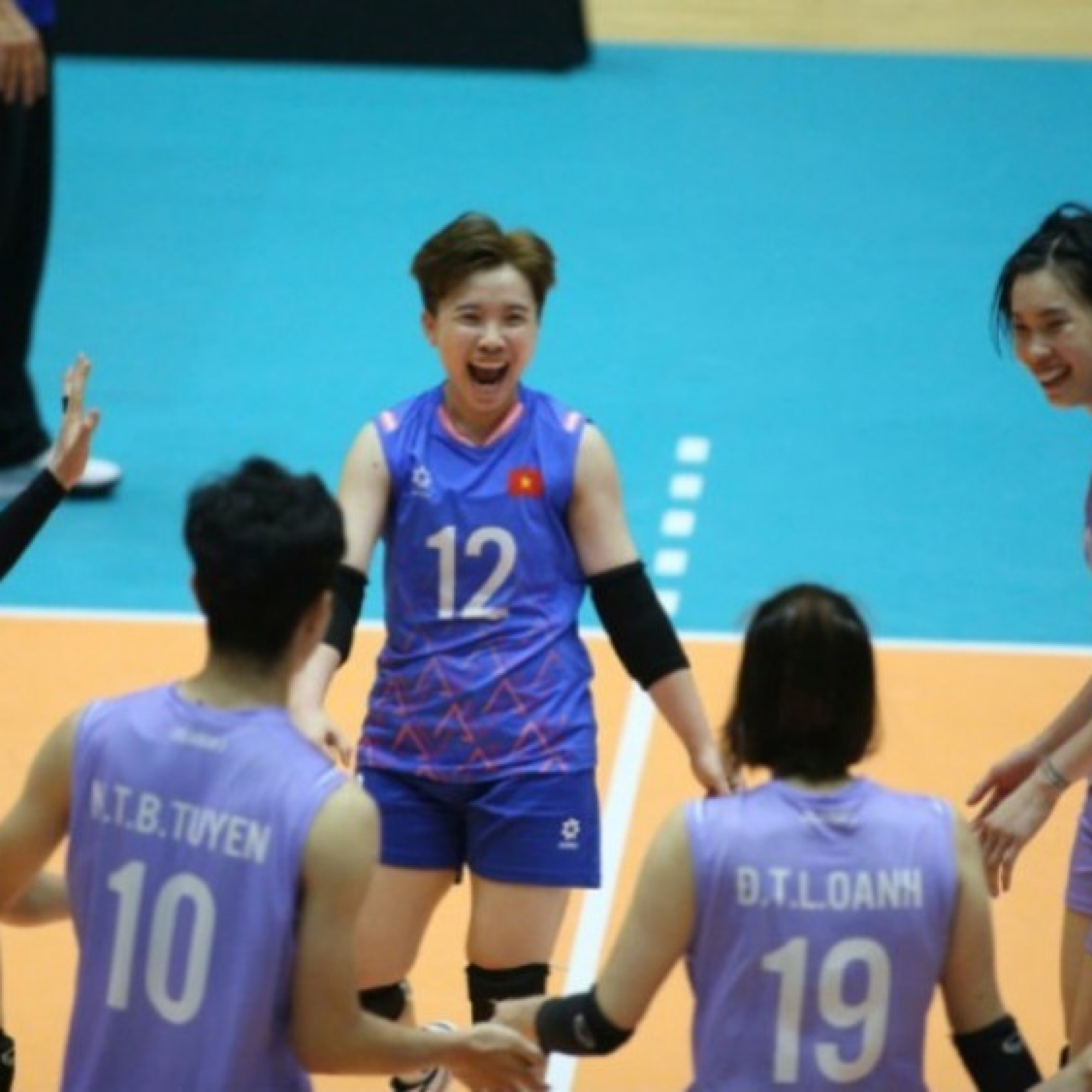  - Thanh Thúy tỏa sáng, ĐT bóng chuyền nữ Việt Nam thắng Úc 3-0: "Đỉnh" nhất vòng bảng AVC Cup