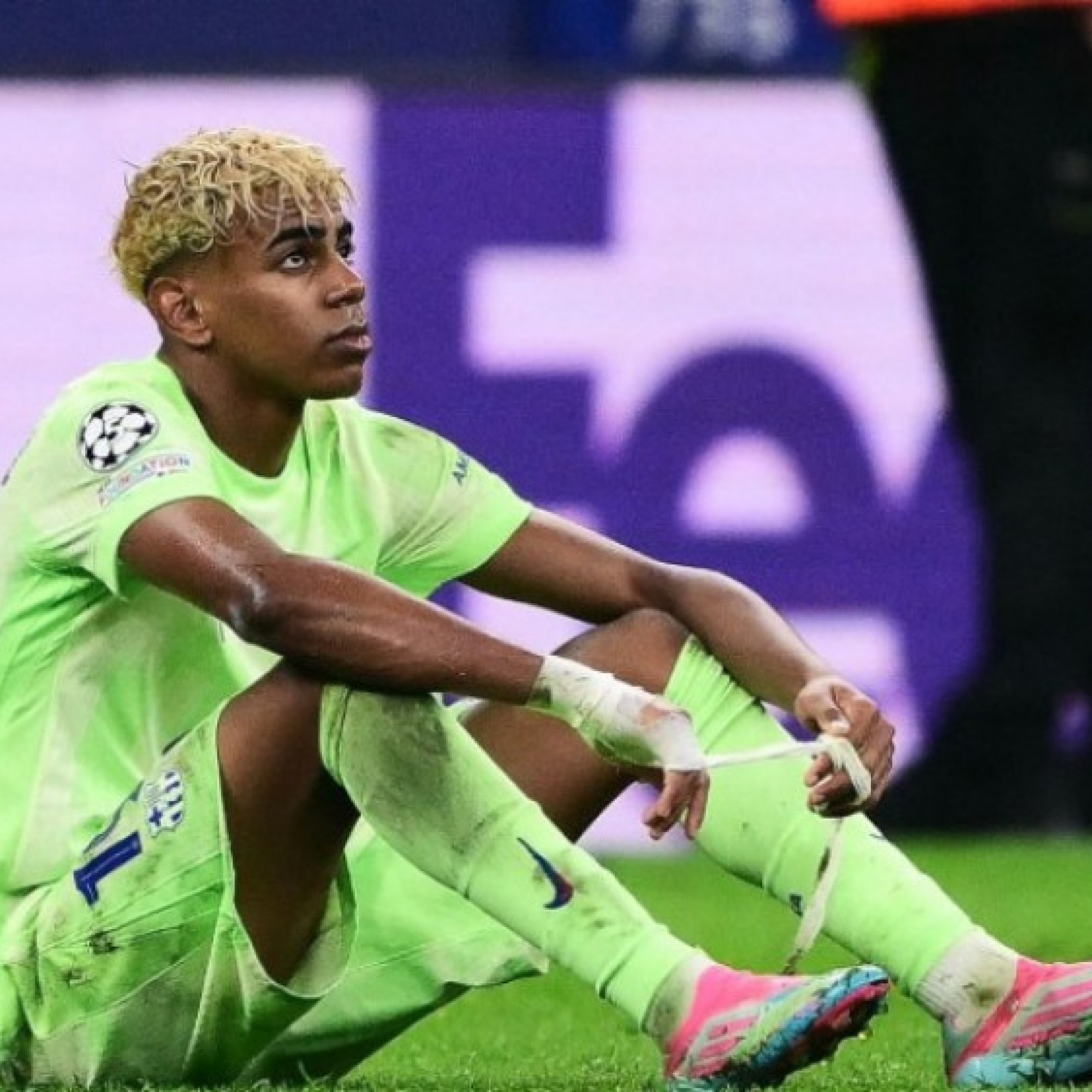  - Barcelona dính án phạt 60 triệu euro, động thái mới nhất từ UEFA