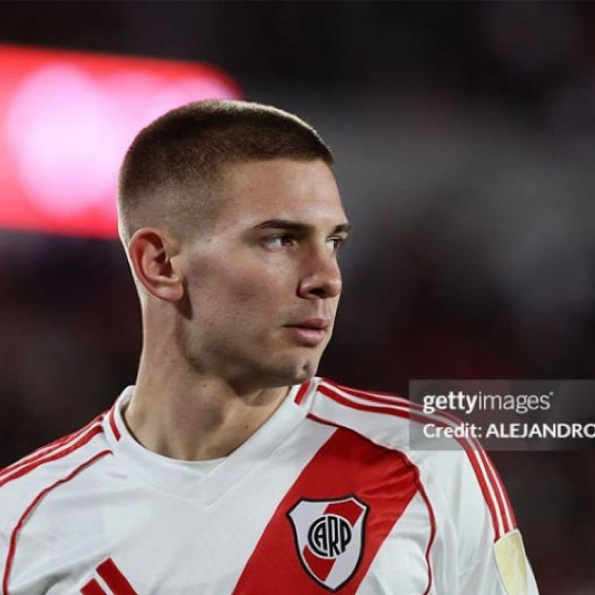  - Real Madrid chính thức chiêu mộ Mastantuono 63 triệu euro, cạnh tranh với Yamal
