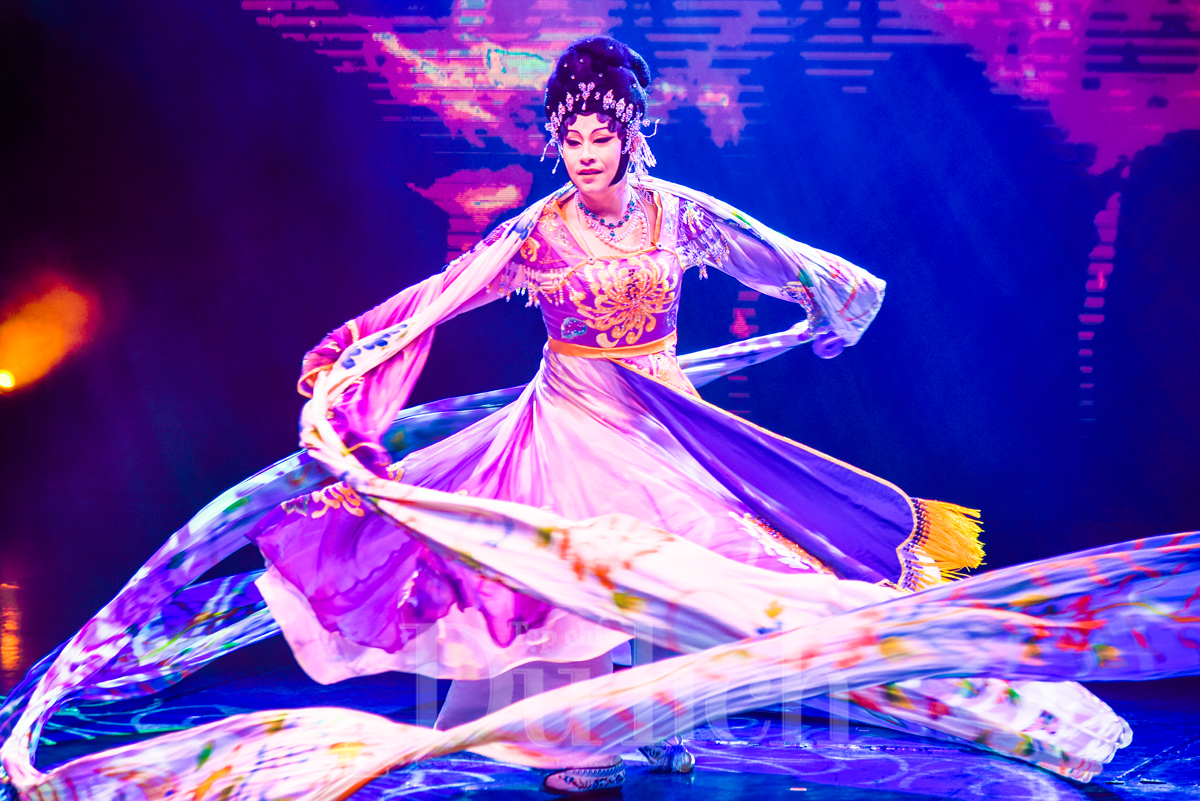 Tàu Star Voyager - Hành trình du thuyền khứ hồi đầu tiên từ Việt Nam đến Singapore - 1