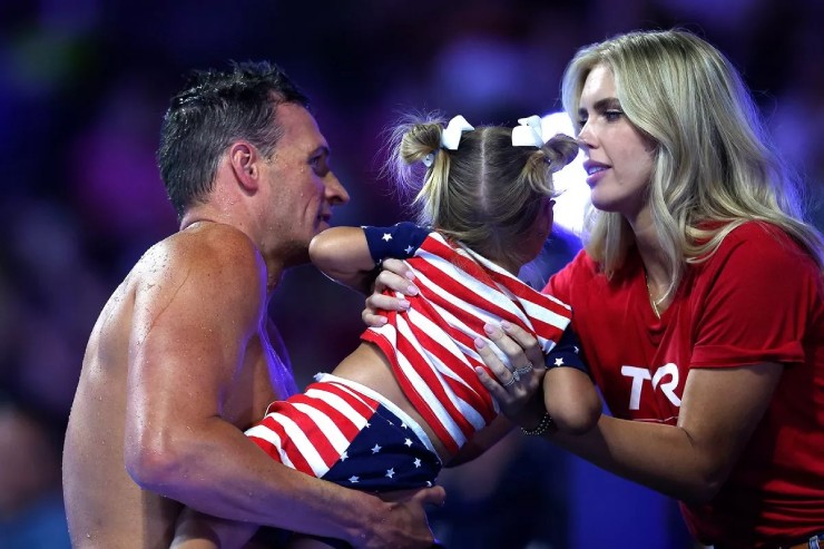 Người đẹp "ảnh nóng" chịu nhiều đau khổ khi vướng lưới tình với ngôi sao Olympic - 2