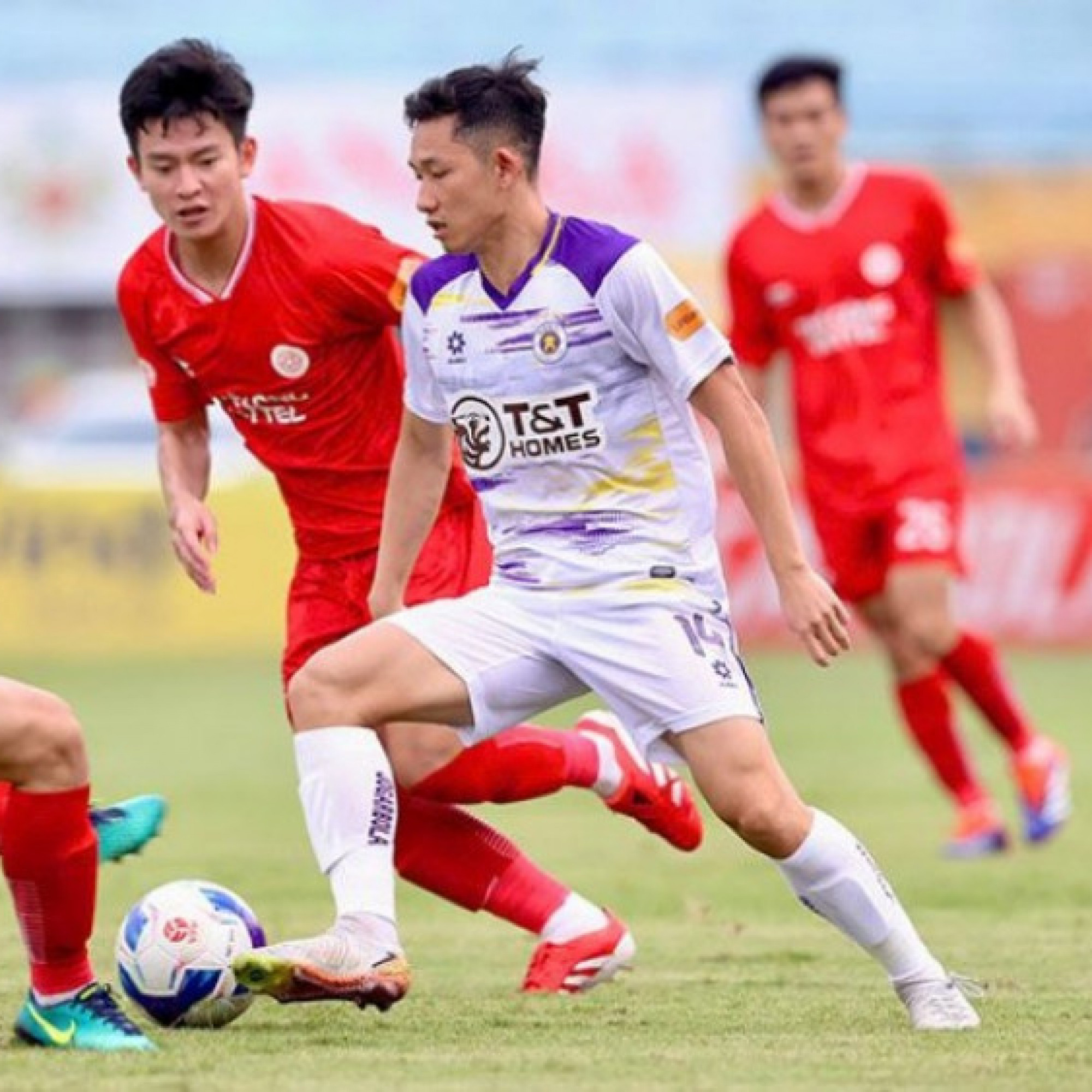  - Video bóng đá Hà Nội - Thể Công Viettel: Tuấn Hải vô duyên, bàn thắng cuối hiệp (V-League)