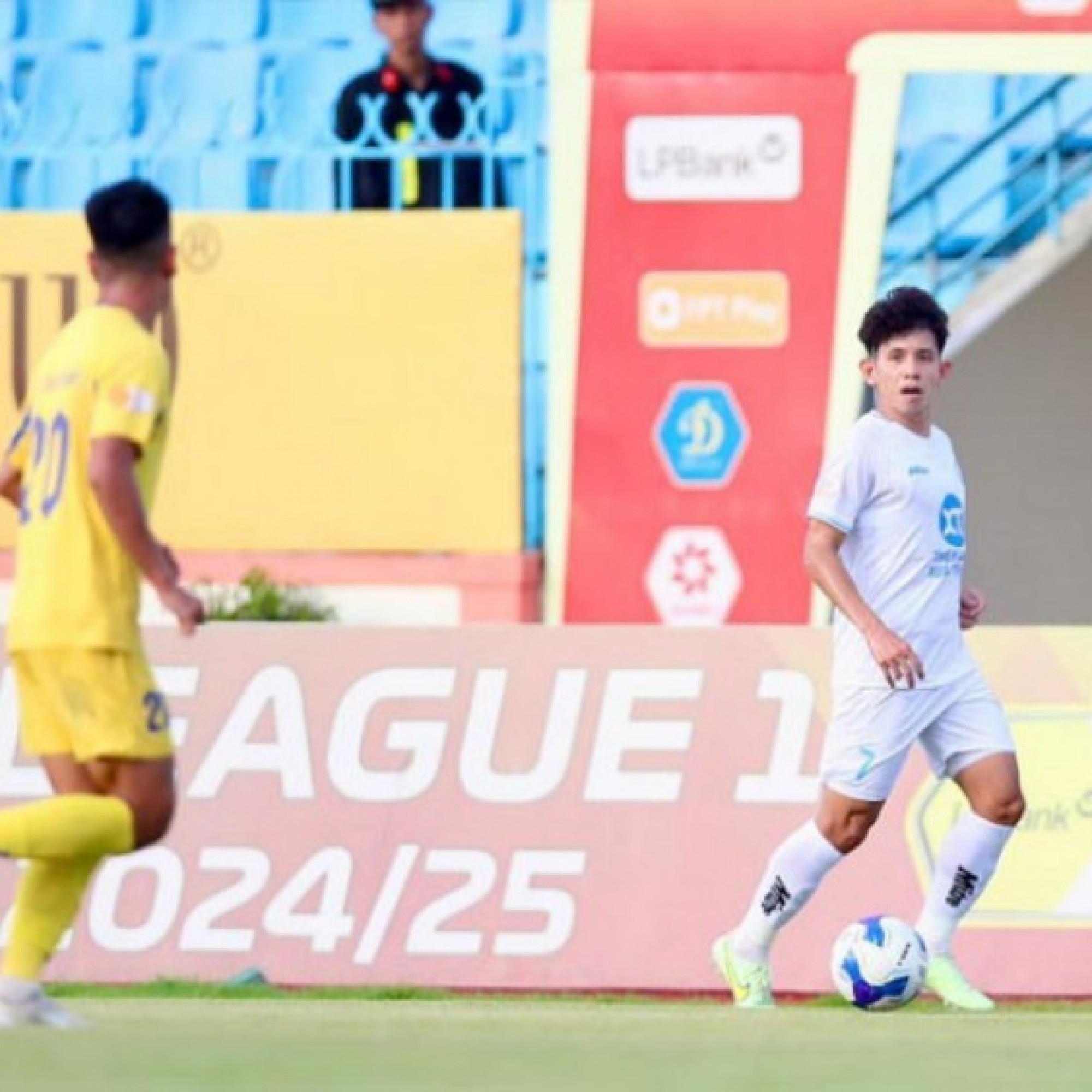  - Video bóng đá Quảng Nam - Nam Định: Bàn mở điểm đẹp mắt (V-League)