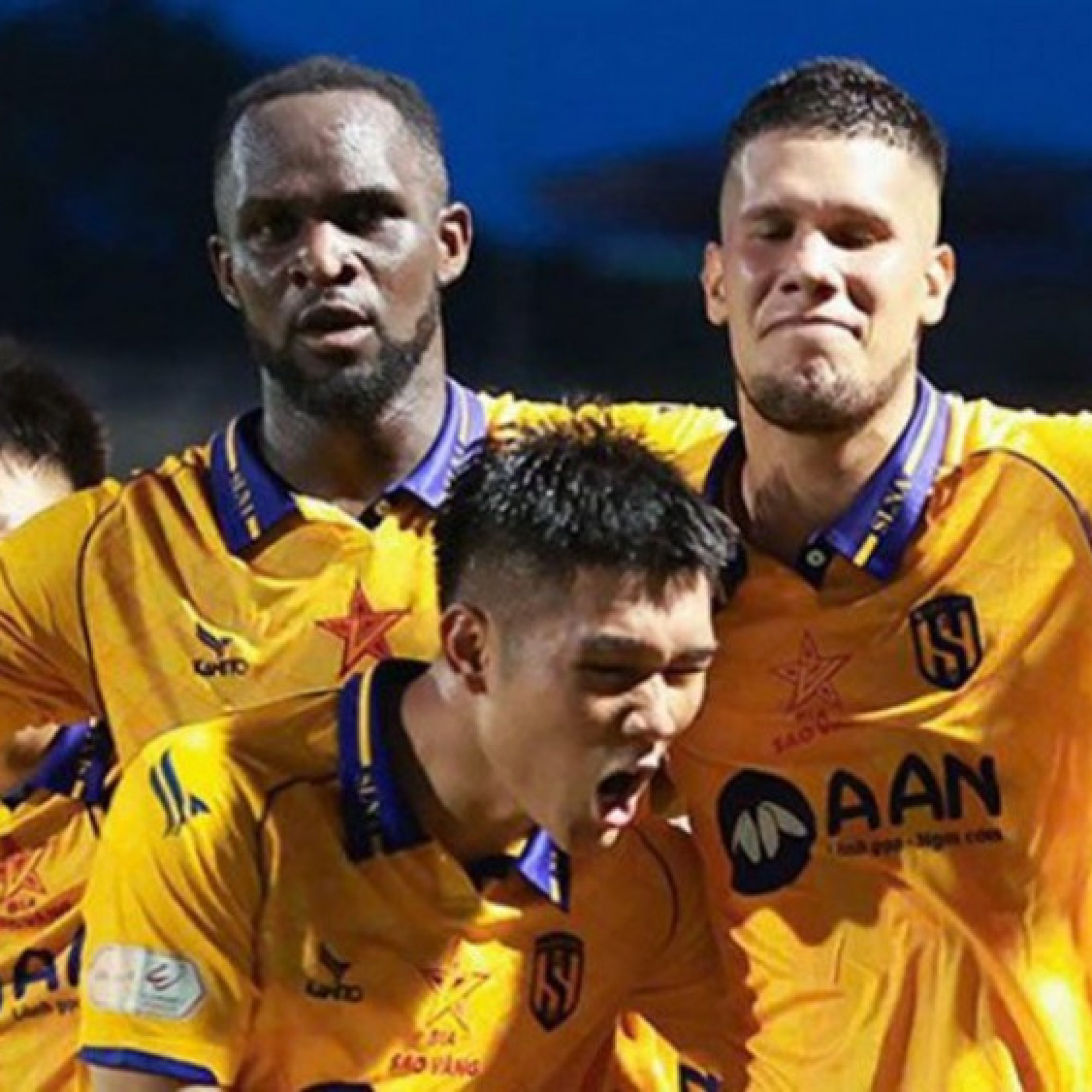  - Video bóng đá SLNA - HAGL: Ngược dòng thần sầu với chỉ 10 người (V-League)