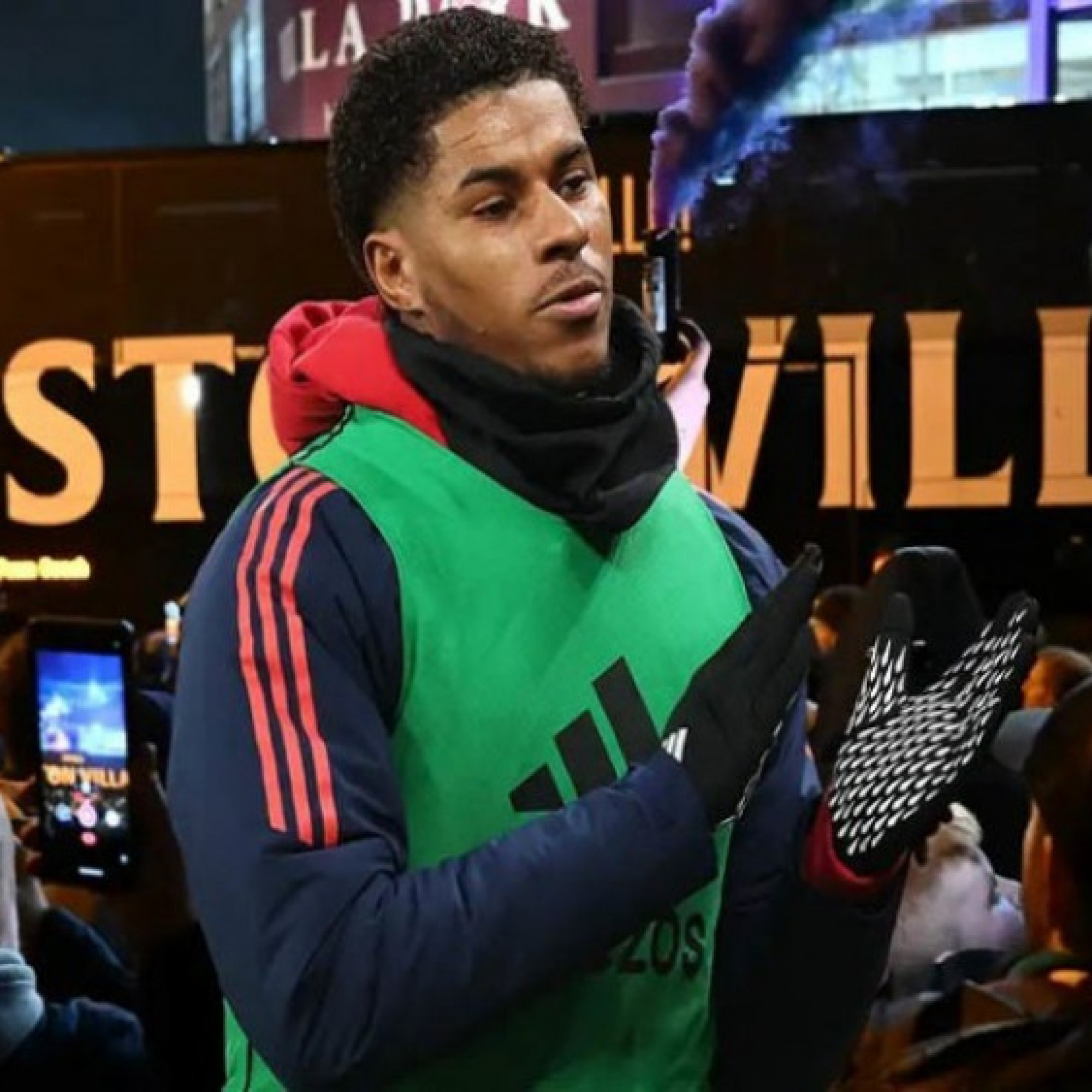  - Rashford rời MU sang Tây Ban Nha tập luyện, chờ gia nhập Barcelona