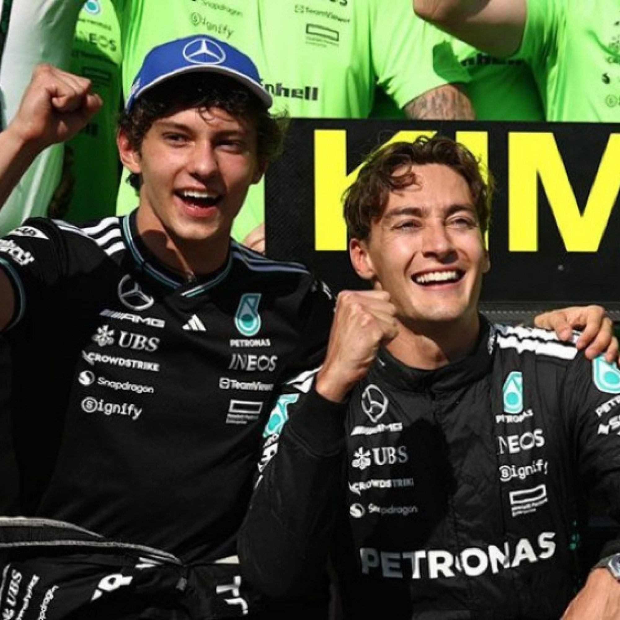  - Chiến thắng ngọt ngào của 2 tay đua F1 đội Mercedes ở chặng Canadian GP