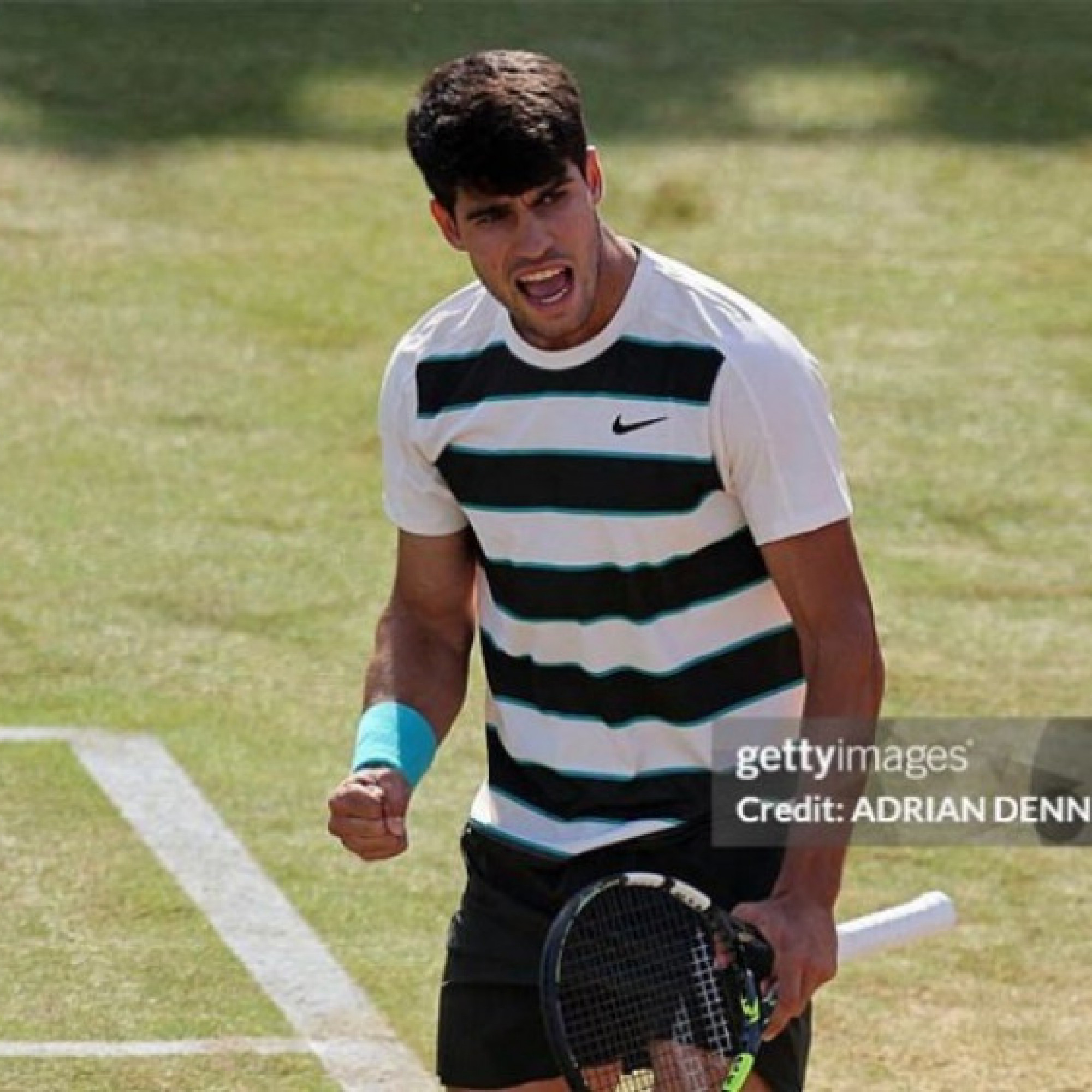  - Video tennis Alcaraz - Walton: Tie-break định đoạt (Queen's Club Championships)