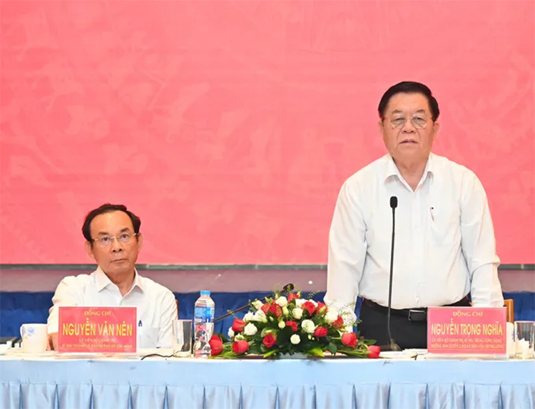 Sắp xếp lại, tinh gọn tổ chức bộ máy và phát huy vai trò của cơ quan báo chí chủ lực - 1