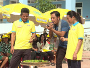 Chuyến xe nhân ái: Nước mắt người vợ gồng gánh gia đình khi chồng tai biến, con thơ còn dại