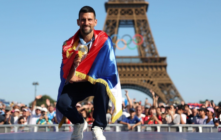 Bố Djokovic sống chung với tội phạm, Nole chơi xong giải này mới giải nghệ - 2