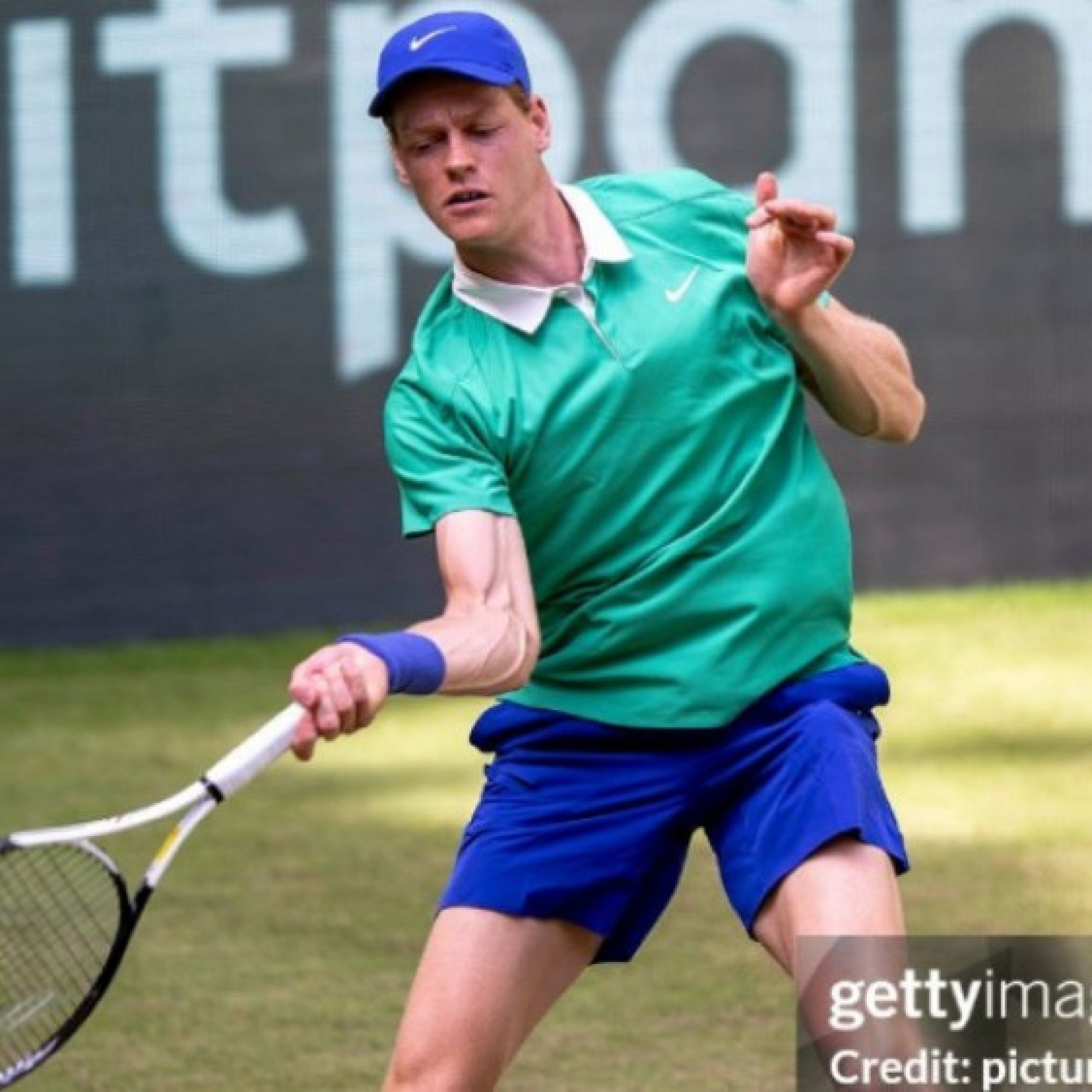 - Video tennis Sinner - Hanfmann: Đẳng cấp tay vợt số một thế giới (Halle Open)