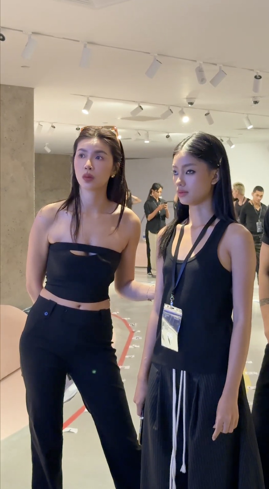 Siêu mẫu Minh Tú lo lắng khi lần đầu làm đạo diễn catwalk - 2