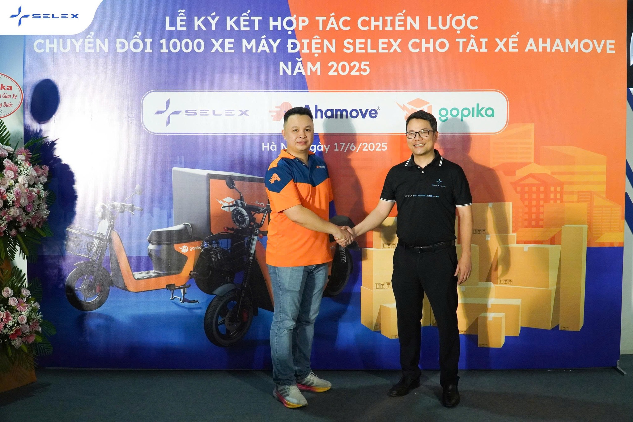 Ahamove triển khai 1.000 xe máy điện Selex, thúc đẩy xu hướng giao hàng xanh tại Việt Nam - 3