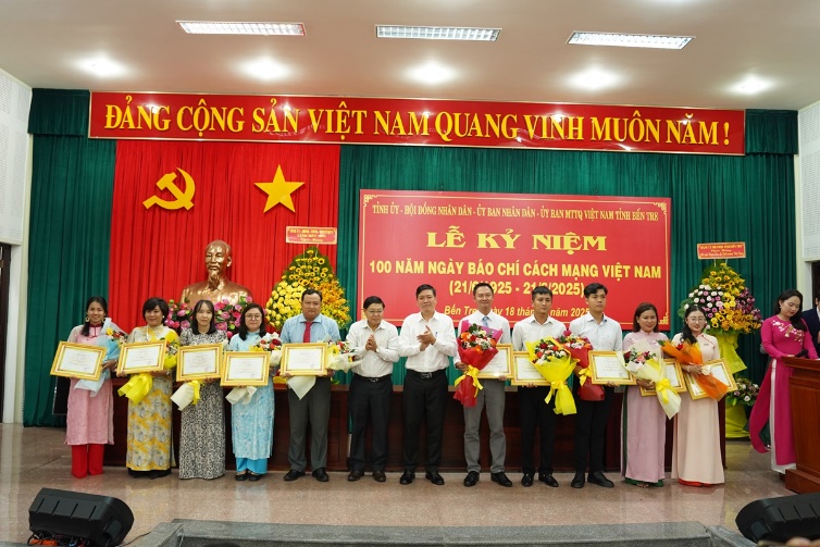 Bến Tre tổ chức kỷ niệm 100 năm Ngày Báo chí Cách mạng Việt Nam - 6