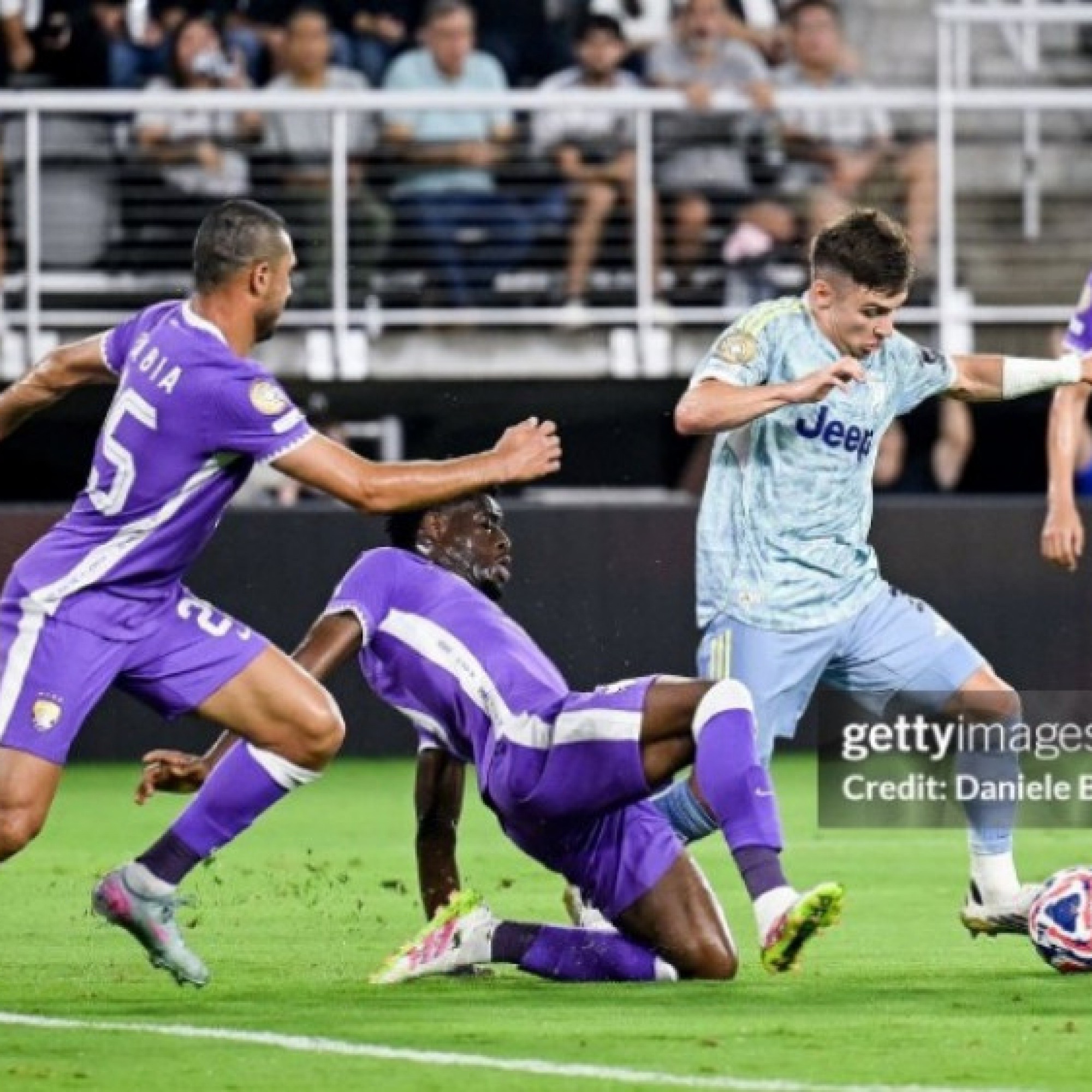  - Video bóng đá Juventus - Al Ain: Tưng bừng 4 bàn (FIFA Club World Cup)