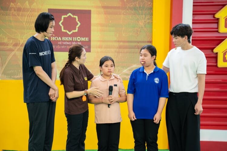 Tuấn Cry kể về tuổi thơ sớm mất cha, từng giận mẹ vì bận rộn công việc - 1