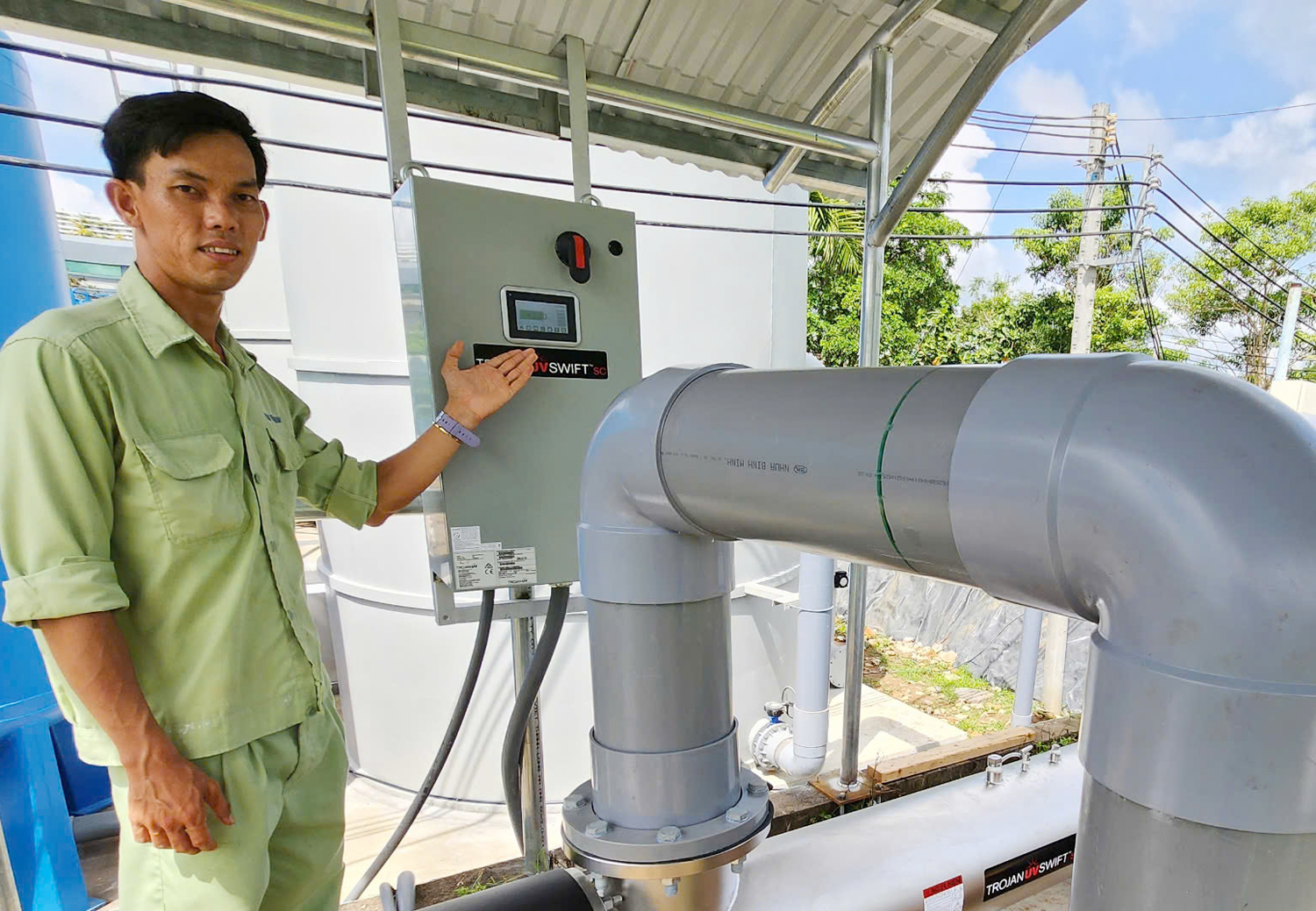 Công ty Cổ phần Cấp nước Sóc Trăng vận hành hệ thống khử trùng nước bằng tia cực tím - 2