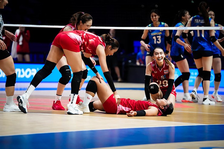 “Thiên thần” bóng chuyền giúp Hàn Quốc thoát chuỗi toàn thua, Thái Lan suýt gây sốc - 3