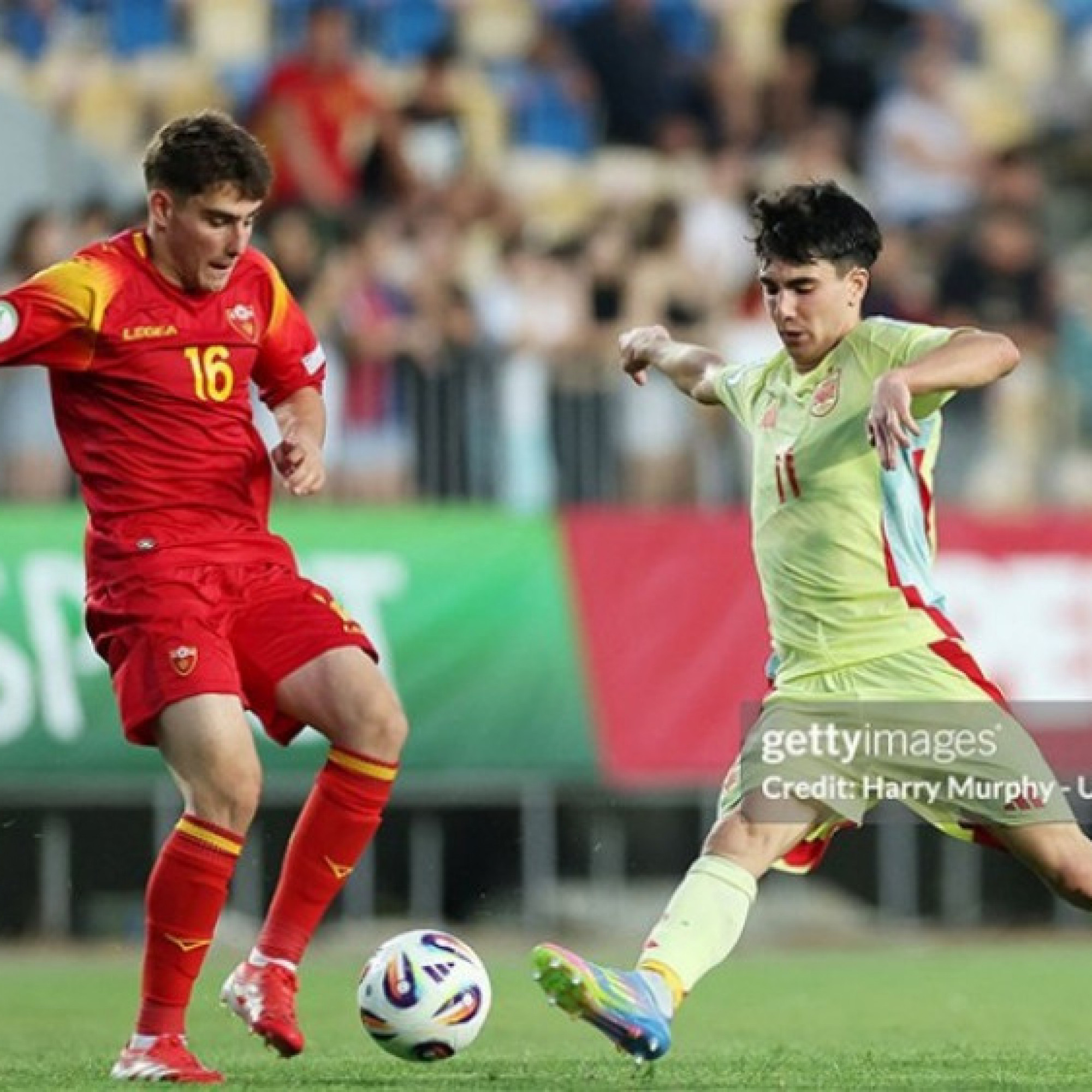  - Video bóng đá U19 Montenegro - U19 Tây Ban Nha: Hủy diệt 5 bàn (U19 EURO)