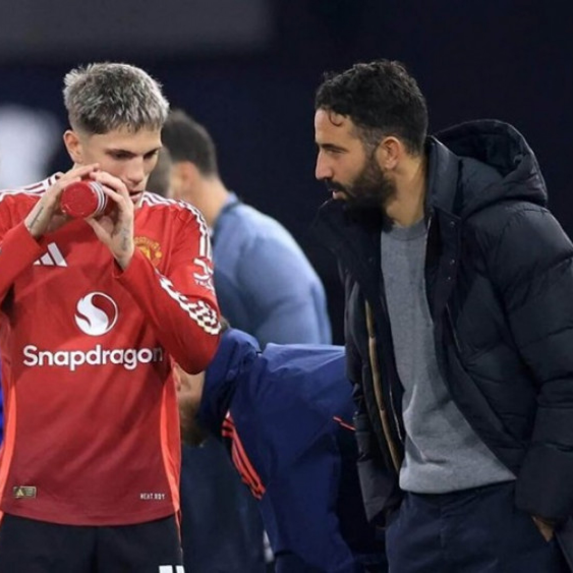  - Chuyển nhượng MU: Chào bán Garnacho 50 triệu bảng, Mount đến Aston Villa?