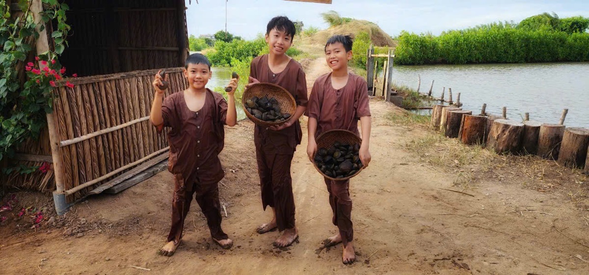 hanh trinh ‘nang niu que minh’ cua doi vo chong tre o xu dua - 9