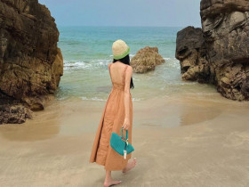  - Tìm về địa điểm du lịch có biển, núi, có sông suối, hang động