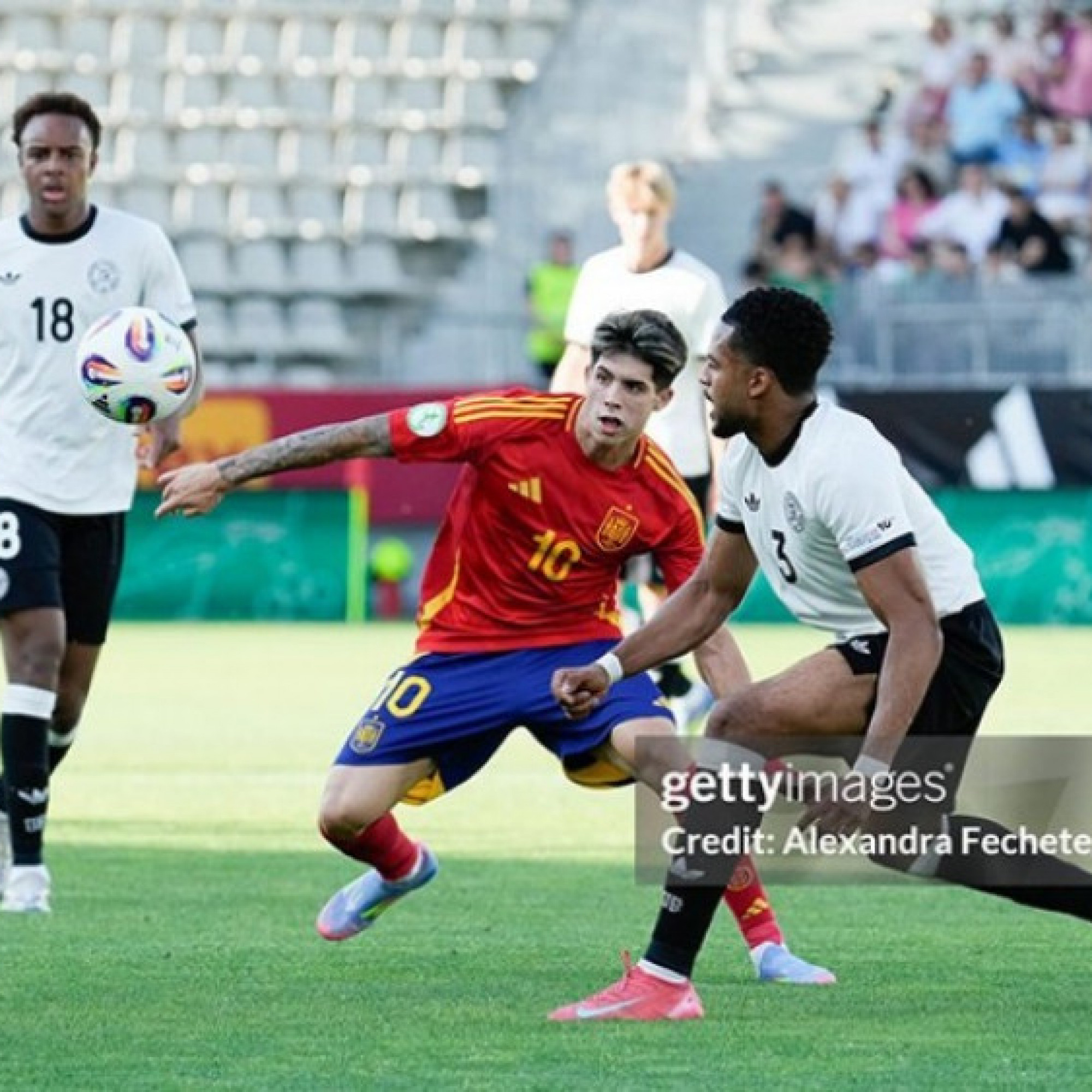  - Video bóng đá U19 Tây Ban Nha - U19 Đức: Điên rồ 11 bàn, poker kinh điển (U19 EURO)