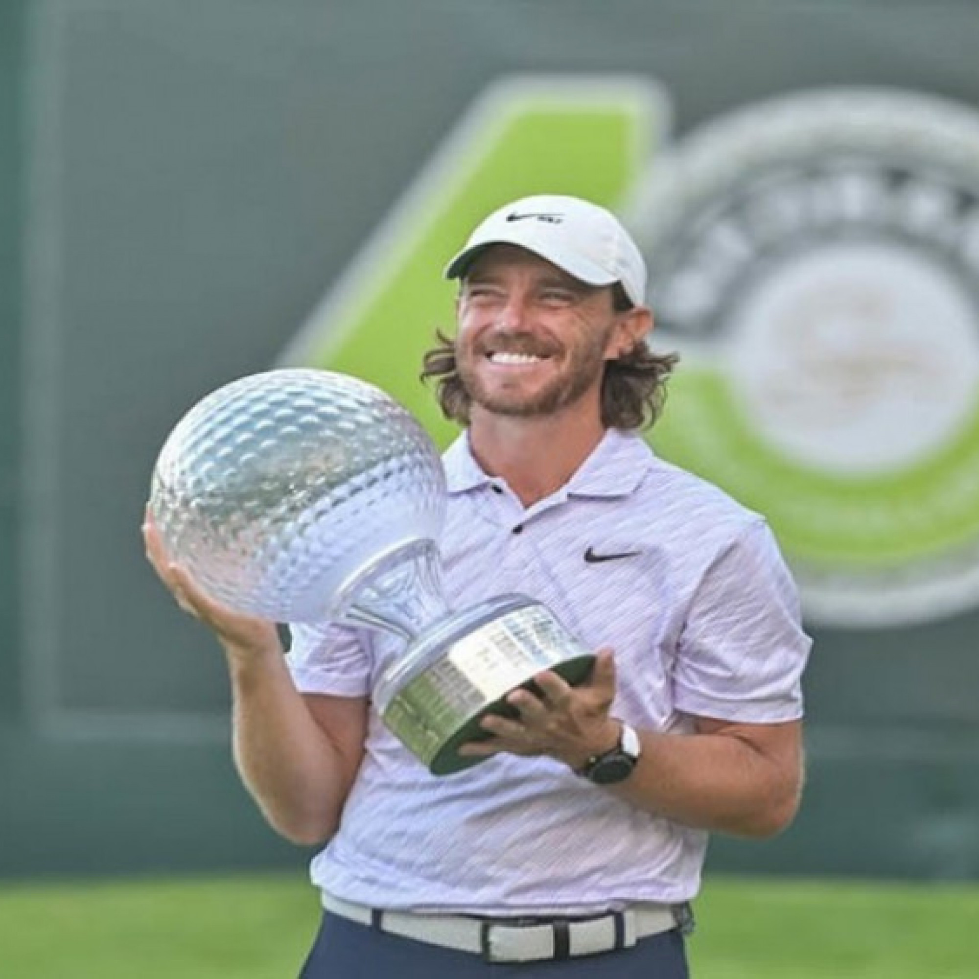  - Kịch tính giải golf Travelers Championship: Bradley đánh bại vua về nhì Tommy Fleetwood