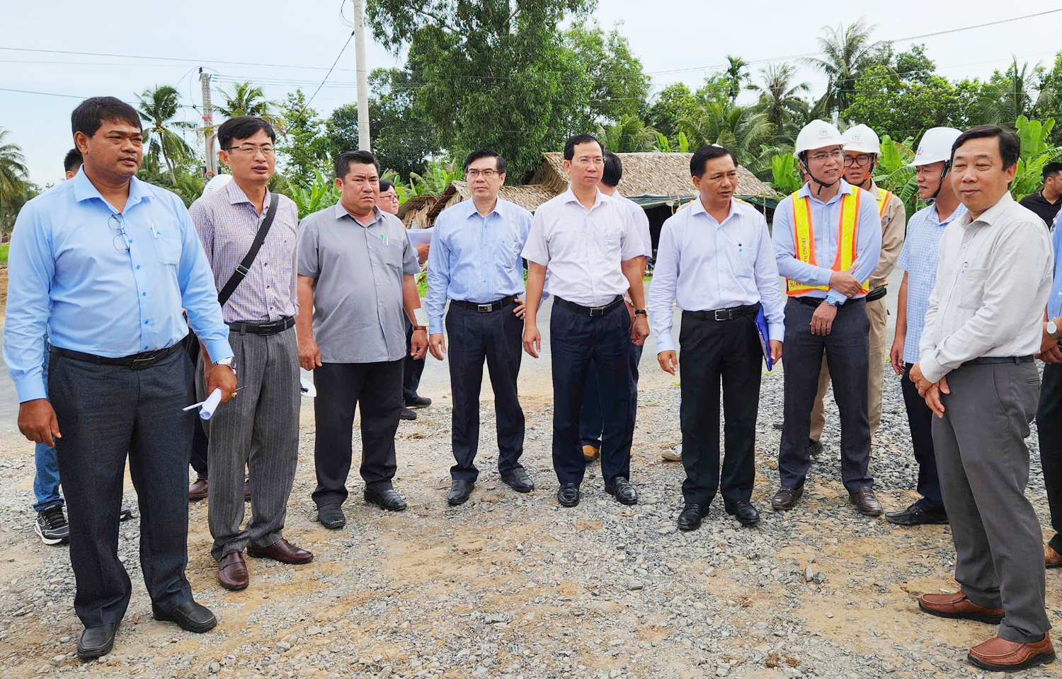 Nhiều lãnh đạo sở, ngành tỉnh Sóc Trăng dự kiến về xã, phường làm bí thư, chủ tịch - 1
