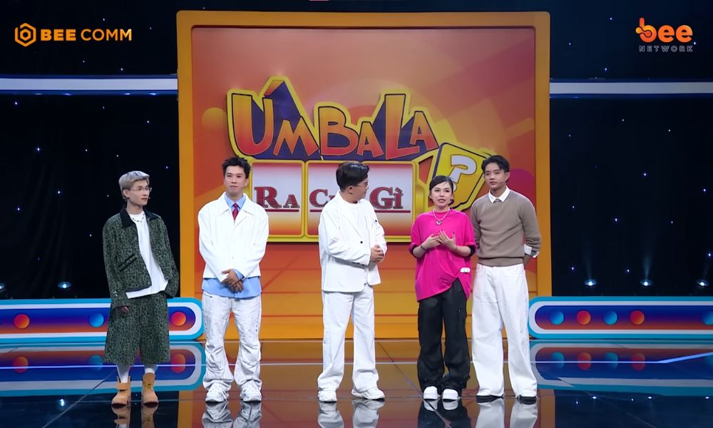 Úm Ba La Ra Chữ Gì?: MC Đại Nghĩa há hốc trước màn chơi đúng chuẩn “vui là chính” của hai giọng ca - 1