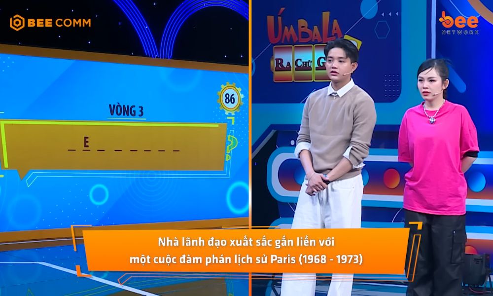 Úm Ba La Ra Chữ Gì?: MC Đại Nghĩa há hốc trước màn chơi đúng chuẩn “vui là chính” của hai giọng ca - 4