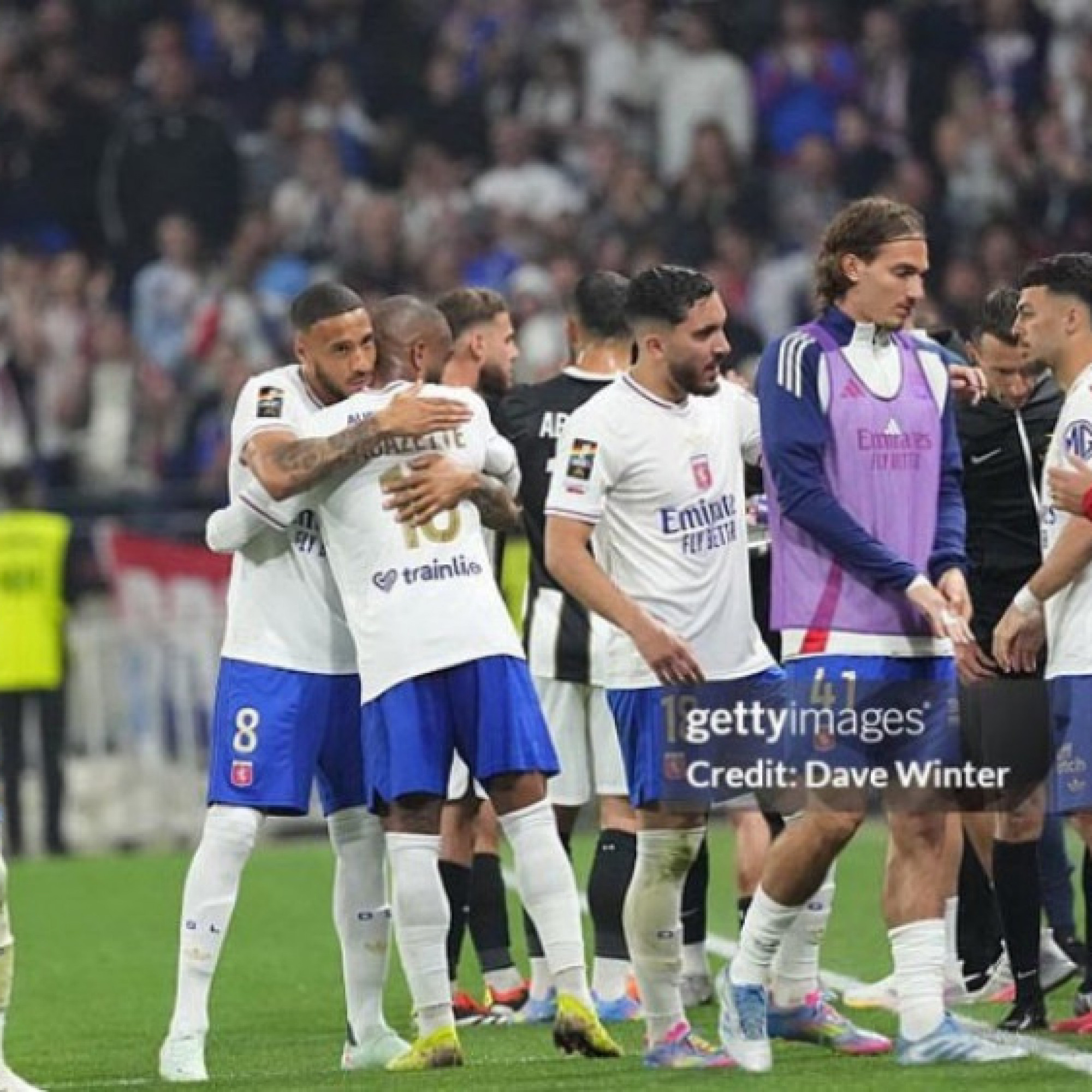  - Tin mới nhất bóng đá sáng 25/6: Lyon bị giáng xuống chơi ở Ligue 2