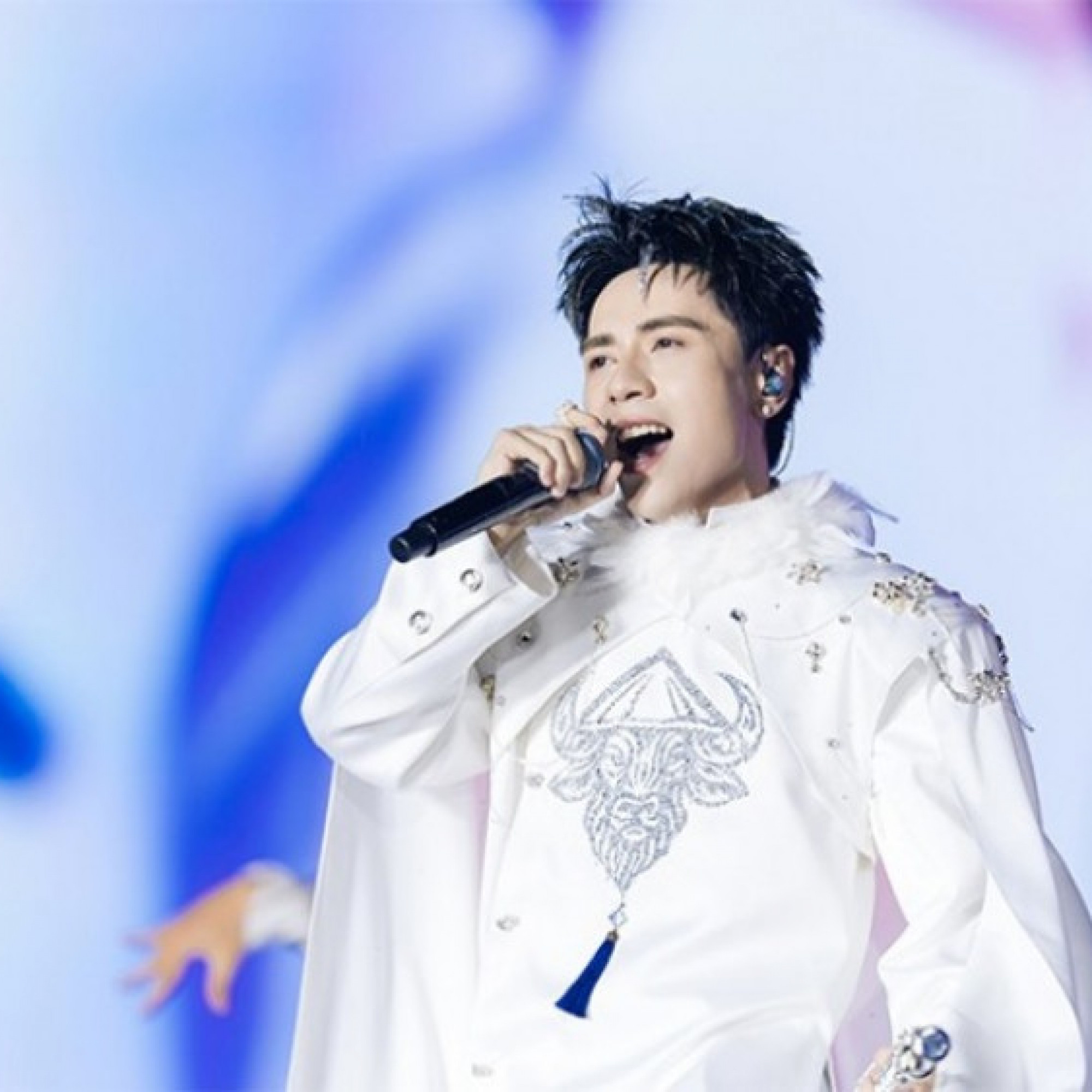  - Concert VPBank K-Star Spark In Vietnam thành tâm điểm mạng xã hội