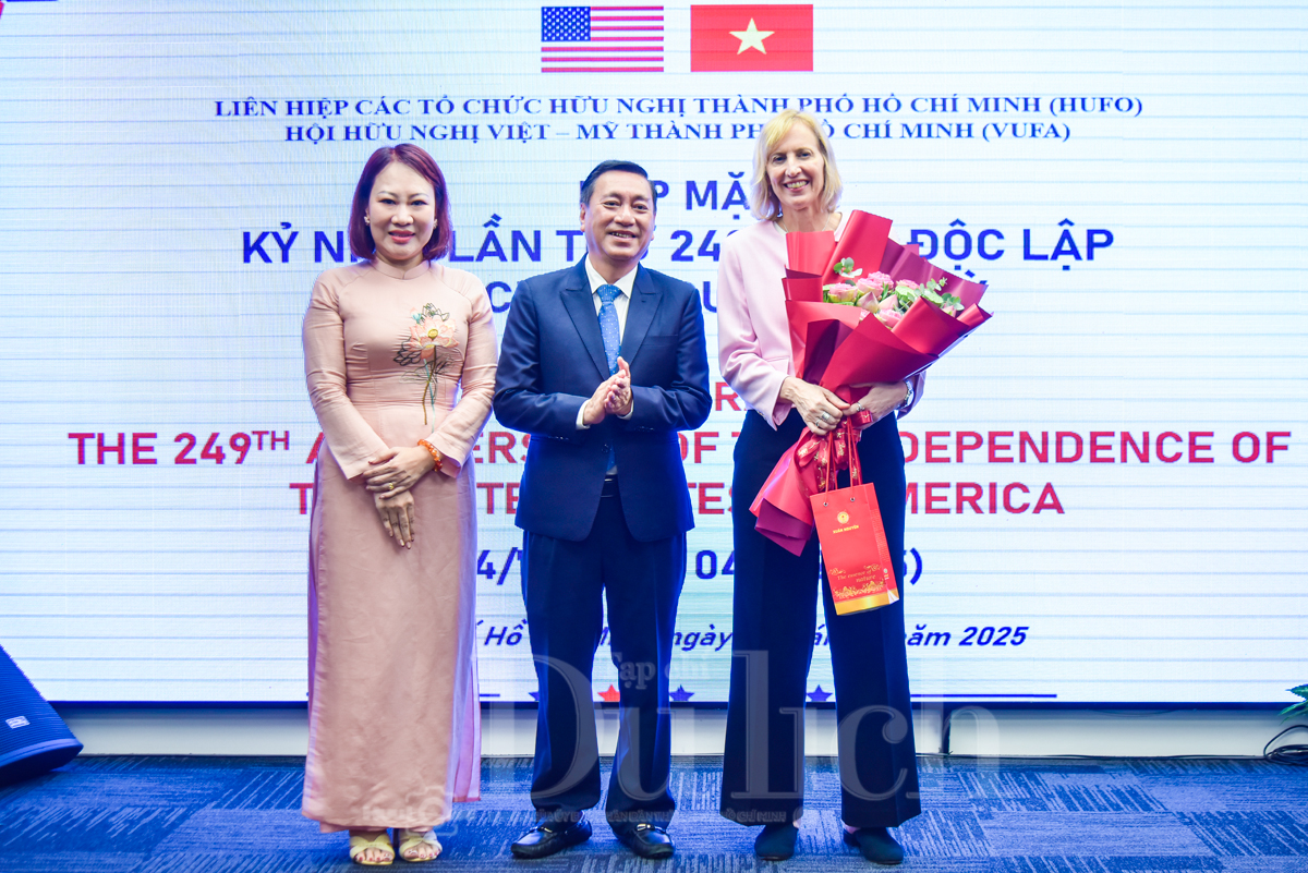 Họp mặt kỷ niệm lần thứ 249 Ngày Độc lập Hoa Kỳ - 5
