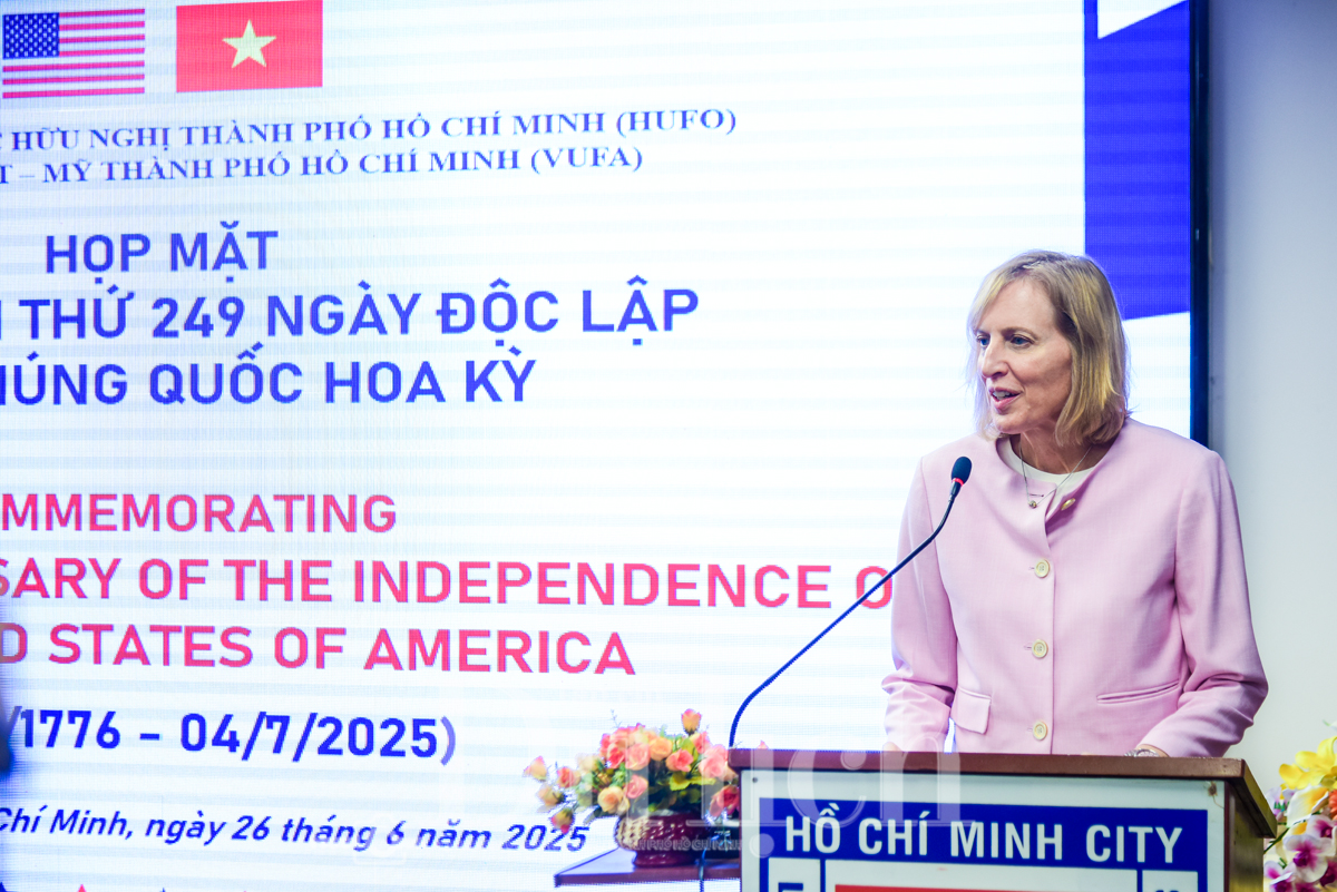 Họp mặt kỷ niệm lần thứ 249 Ngày Độc lập Hoa Kỳ - 6