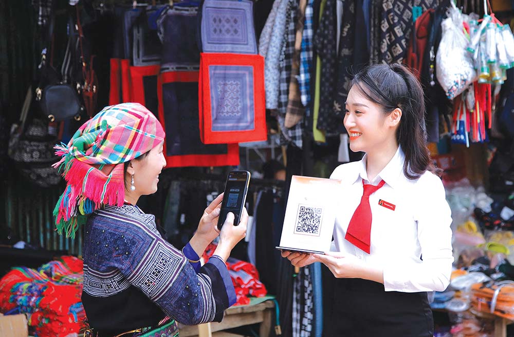 Đưa ngân hàng số về làng, Agribank cùng nông dân bước vào kỷ nguyên số - 1