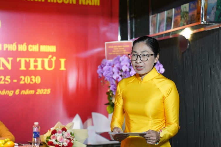 chi bo tap chi du lich tp.hcm: vung buoc trong chuyen doi va hoi nhap - 4