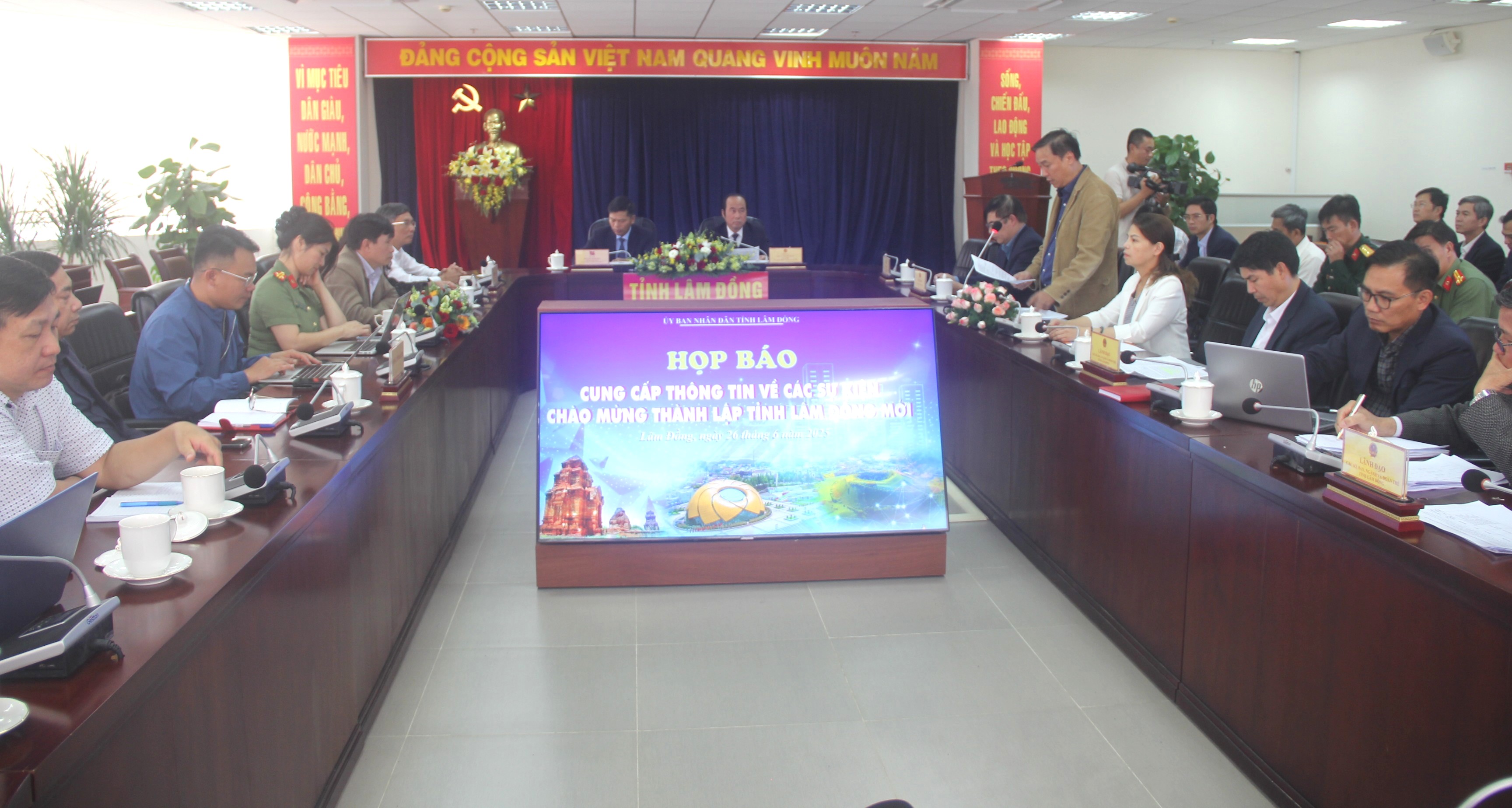Loạt sự kiện đặc sắc chào mừng thành lập tỉnh Lâm Đồng mới - 1
